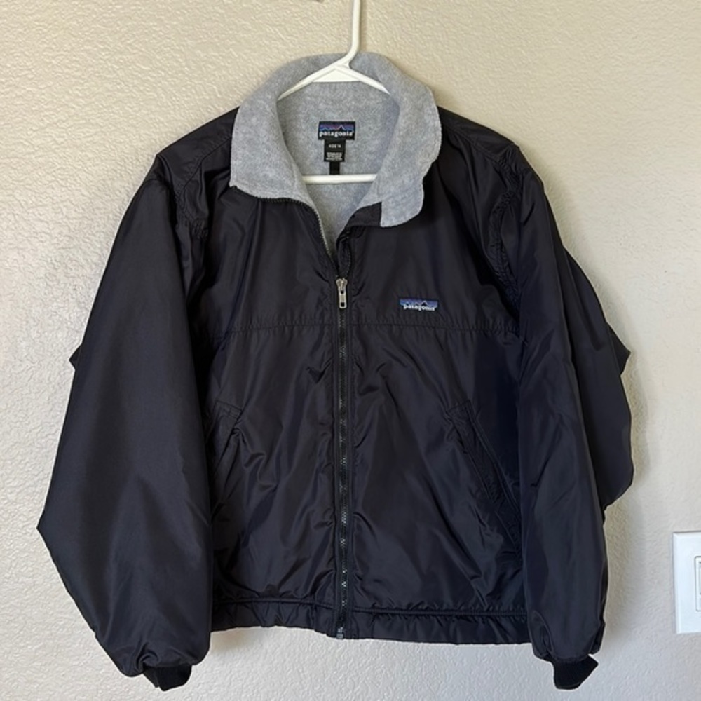 Patagonia big boys or girls vintage black kids jacket size large 14
